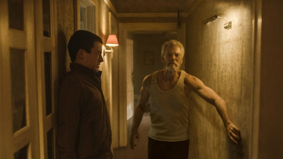 Dylan Minnette and Stephen Lang in Don't Breathe